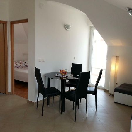Apartment Star Novalja Buitenkant foto